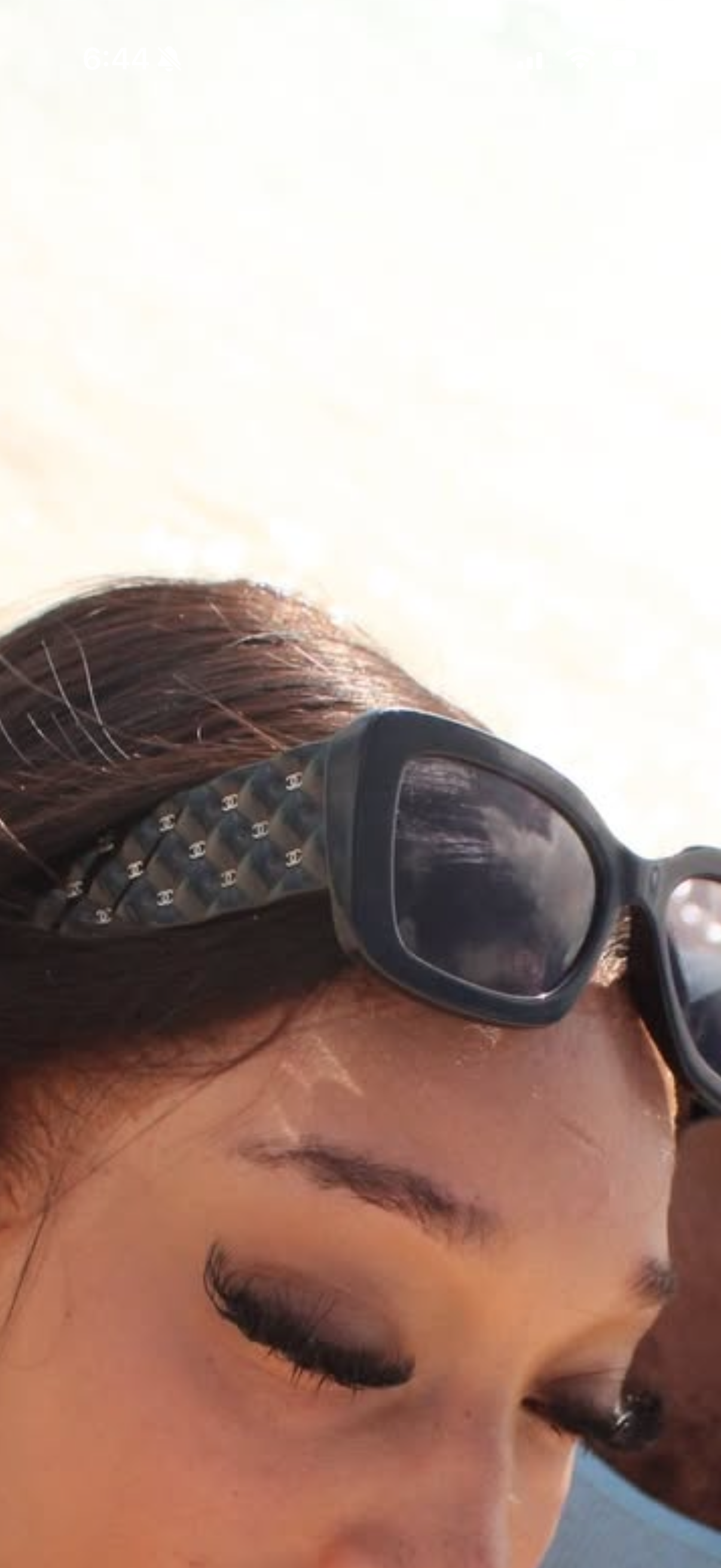 Small label sunglasses