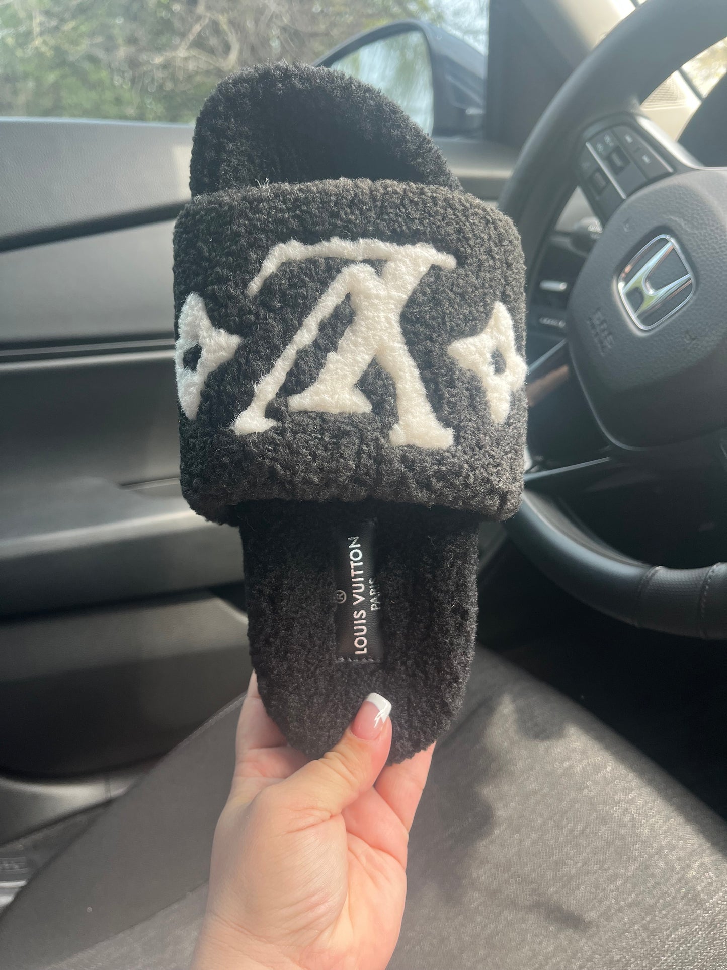Vuitton Black