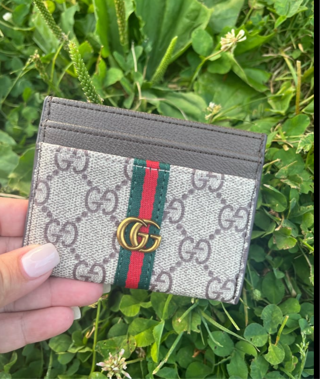 GG card holder