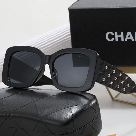 Small label sunglasses