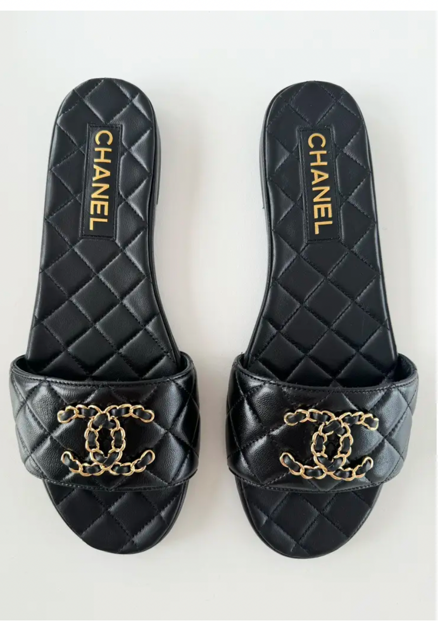 Nelly black sandals