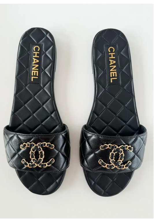 Nelly black sandals