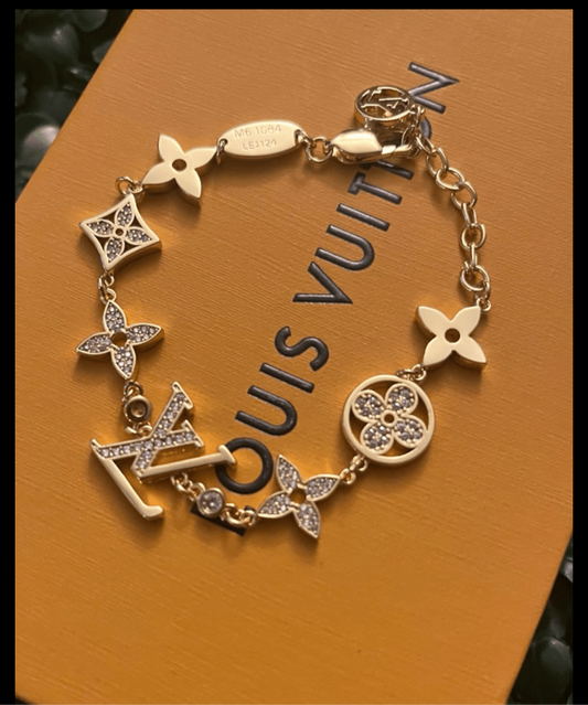 Louie Charm Gold