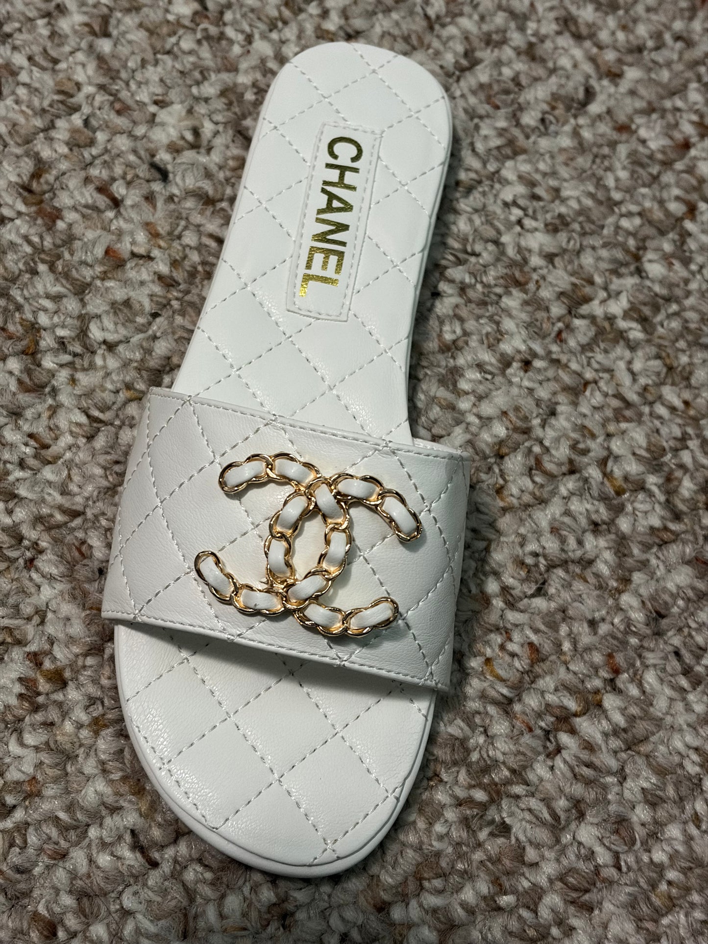 Nelly white sandals