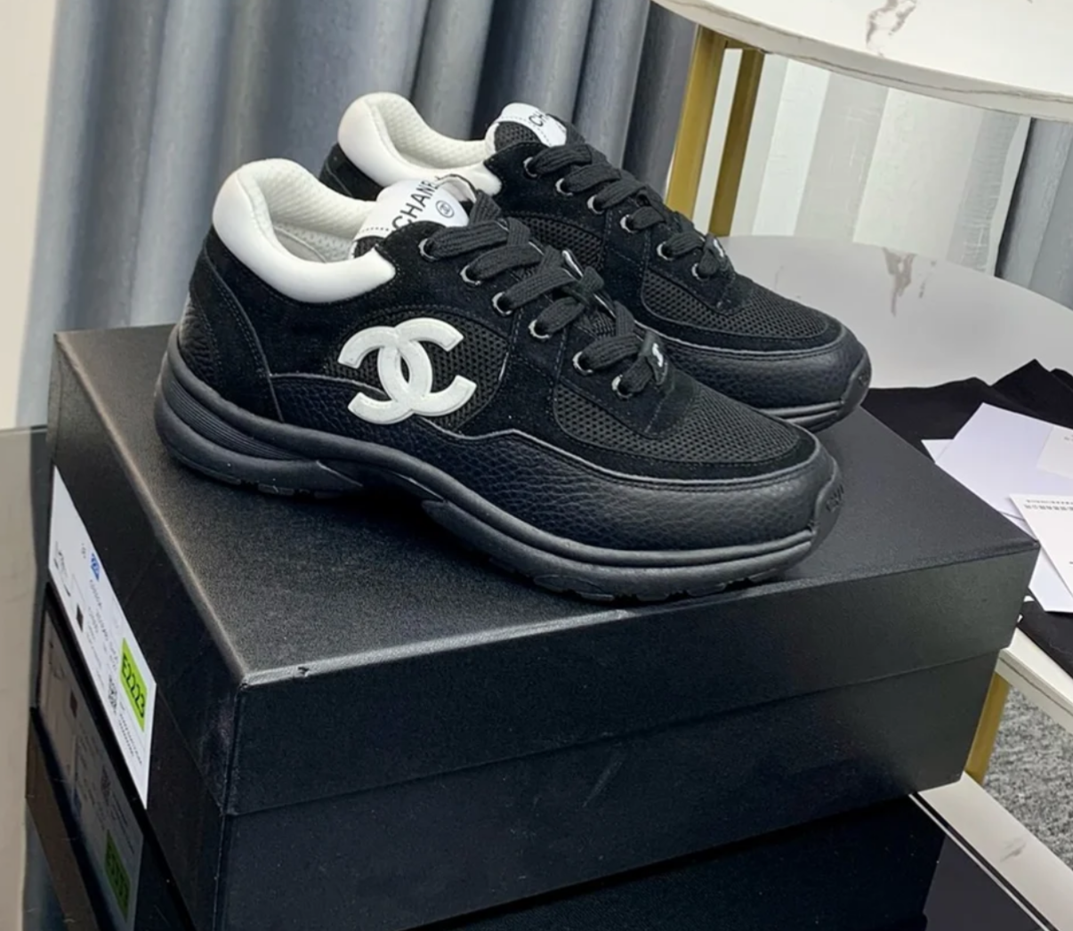 Nelly Black Sneakers