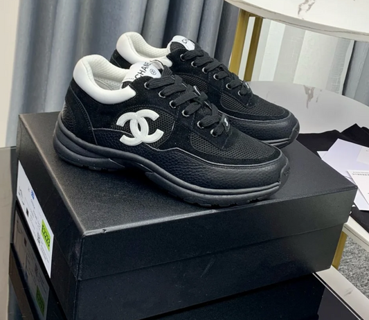 Nelly Black Sneakers